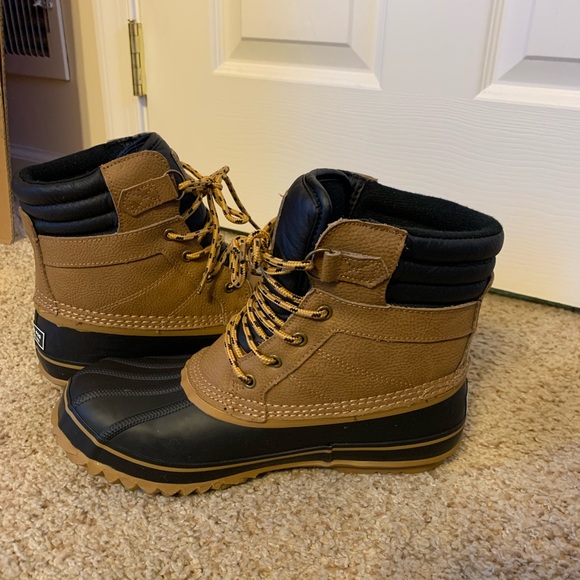 LONDON FOG COLLECTION ASHFORD duck boots size 8.5 - Picture 3 of 4